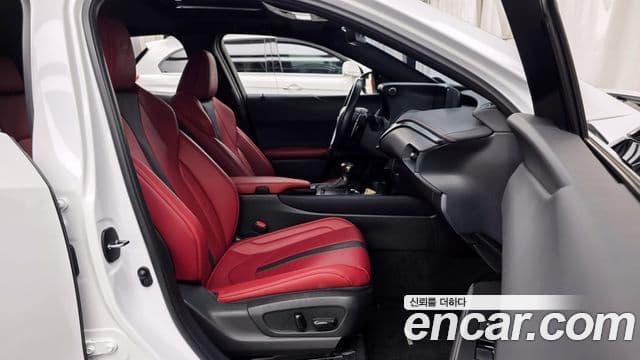 Lexus UX250h 2020 — Photo 7/32