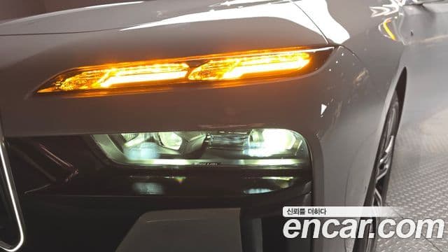 BMW i7 2024 — Photo 20/32