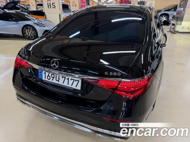 Mercedes-Benz S-Class 2021 — Photo 13/14