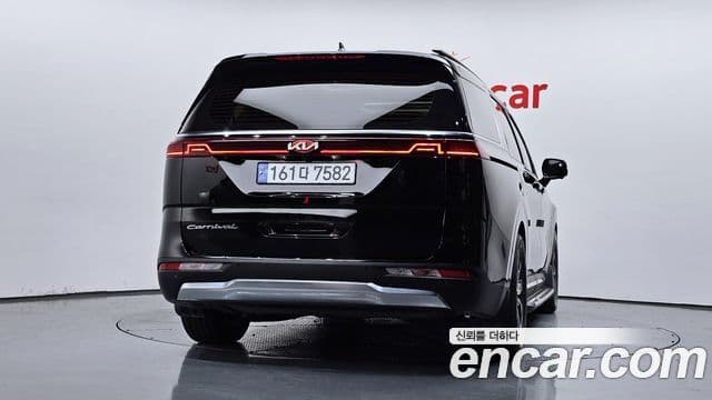 Kia Carnival 2020 — Фото 3/20
