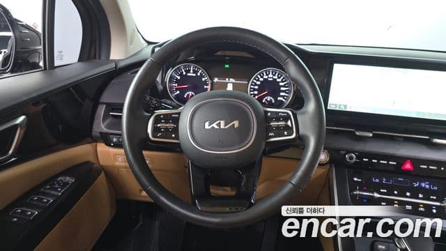 Kia Carnival 2022 — Фото 13/20