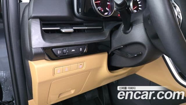 Kia Carnival 2022 — Şəkil 16/32
