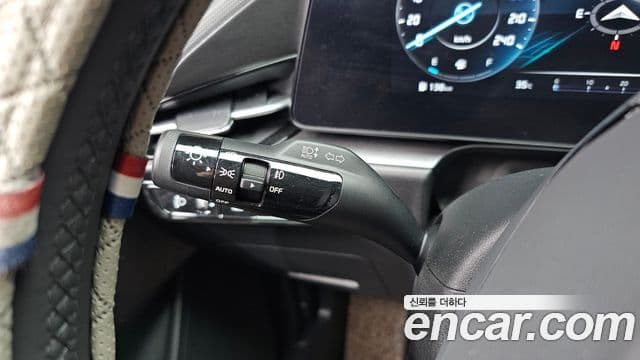 Kia Niro 2023 — Фото 15/20