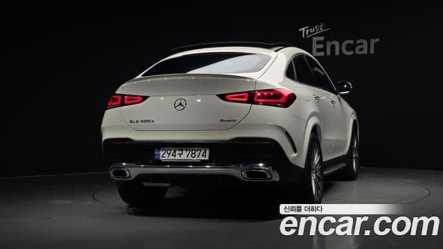 Mercedes-Benz GLE-Class 2023 — Photo 11/20