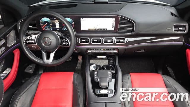 Mercedes-Benz GLE-Class 2023 — Photo 9/20