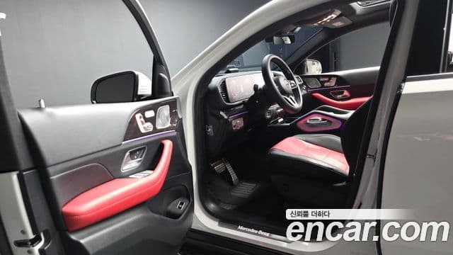 Mercedes-Benz GLE-Class 2023 — Photo 6/20