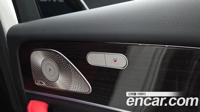 Mercedes-Benz GLE-Class 2023 — Photo 20/20