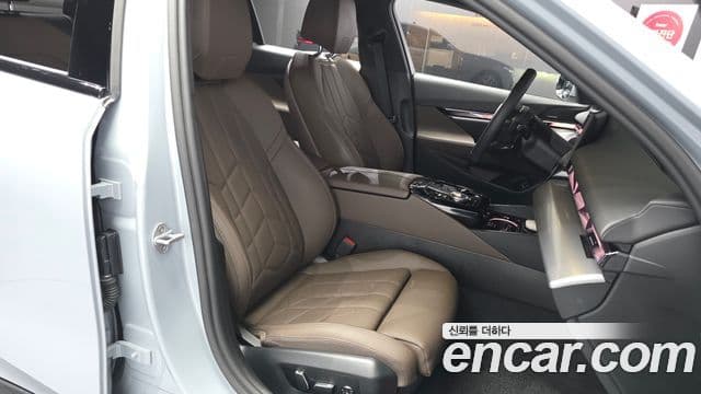 BMW 5 Series 2025 — Şəkil 18/32