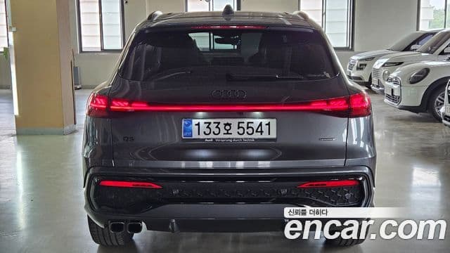 Audi Q5 2025 — Photo 11/18