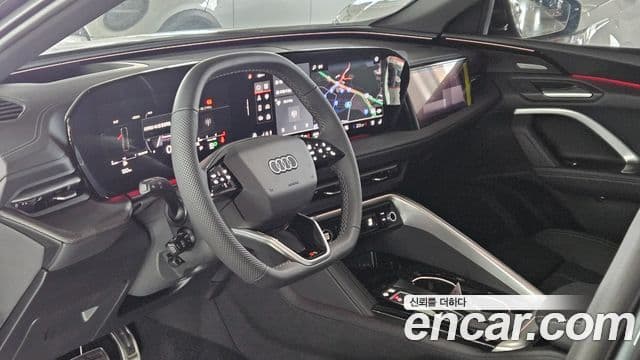 Audi Q5 2025 — Photo 12/18