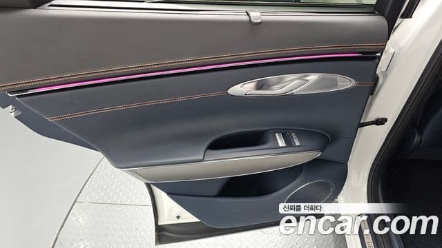 Genesis GV70 2024 — Şəkil 24/34