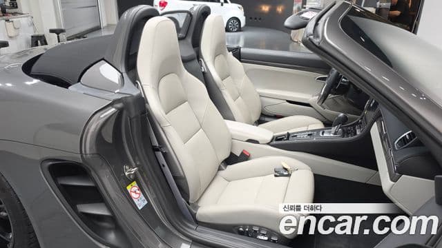 Porsche 718 Boxster 2022 — Фото 11/20