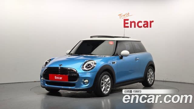 Mini Cooper 2019 — Photo 14/20