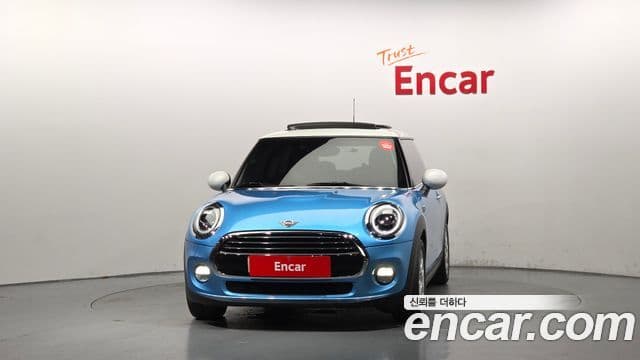 Mini Cooper 2019 — Photo 5/20
