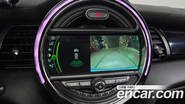 Mini Cooper 2019 — Photo 12/20