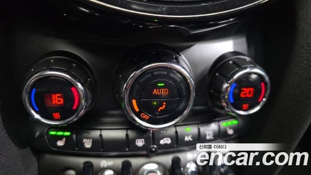 Mini Cooper 2019 — Photo 19/20