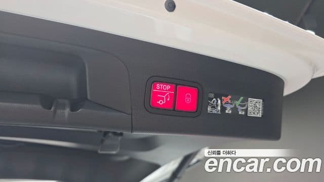 Mercedes-Benz GLS-Class 2025 — Photo 6/36