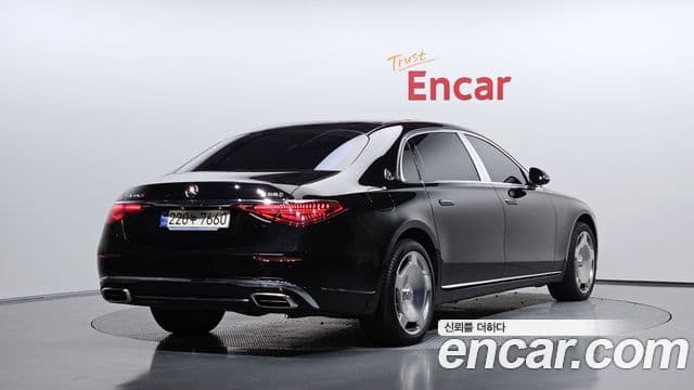 Mercedes-Benz S-Class 2023 — Photo 31/35