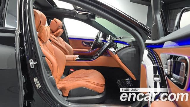 Mercedes-Benz S-Class 2023 — Photo 14/35