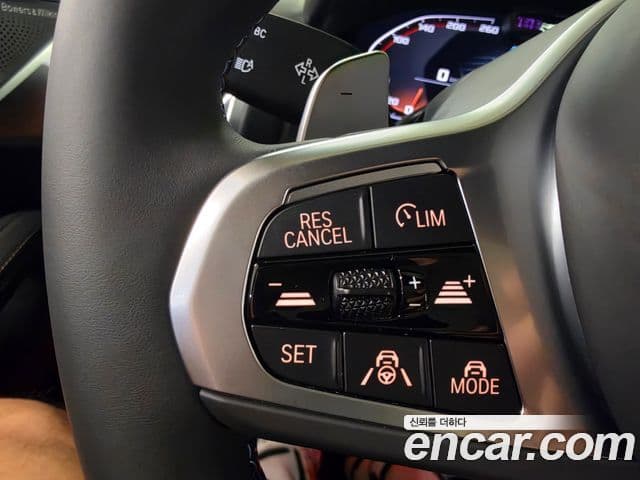 BMW 8 Series 2026 — Photo 17/20