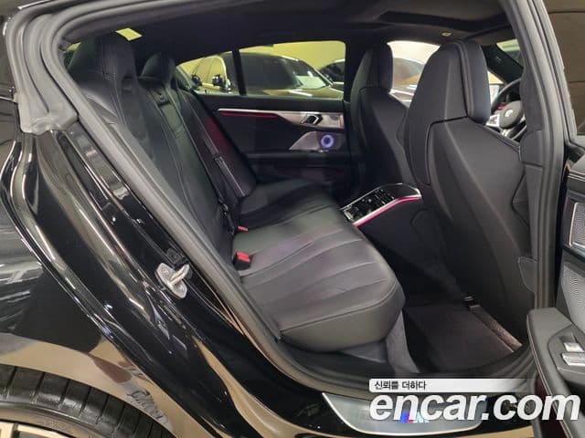 BMW 8 Series 2026 — Photo 9/20