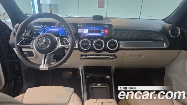 Mercedes-Benz EQB 2025 — ფოტო 3/20