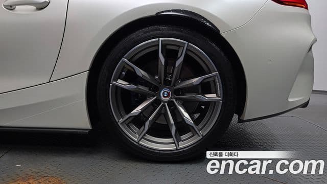 BMW Z4 2021 — Photo 31/33