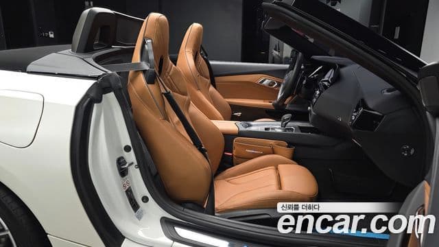 BMW Z4 2021 — Photo 23/33