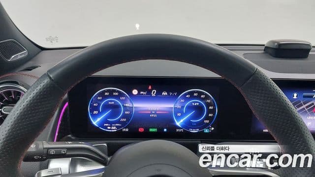 Mercedes-Benz EQB 2025 — ფოტო 17/18