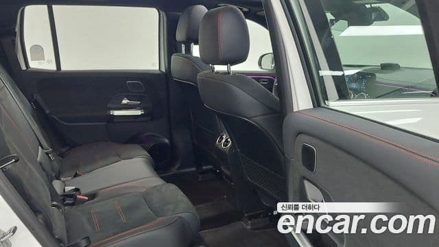 Mercedes-Benz EQB 2025 — ფოტო 15/18