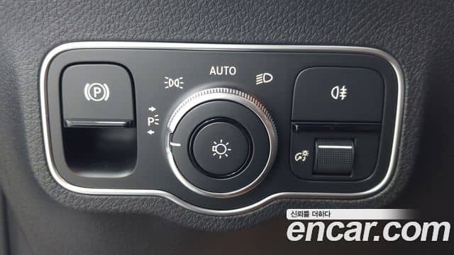 Mercedes-Benz EQB, 2025