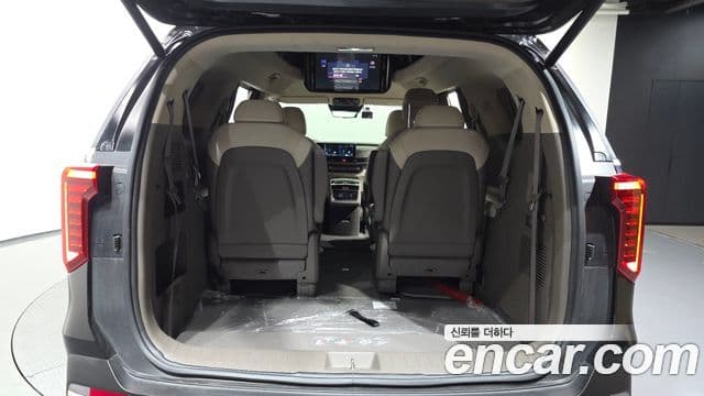 Kia Carnival 2024 — Photo 2/33