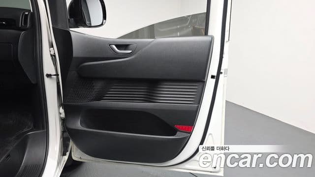 Hyundai Staria 2024 — Şəkil 29/30