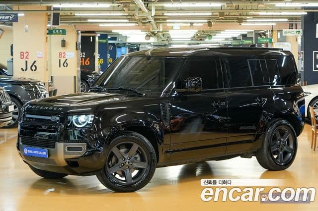 Land Rover Defender 2024 — Photo 11/19