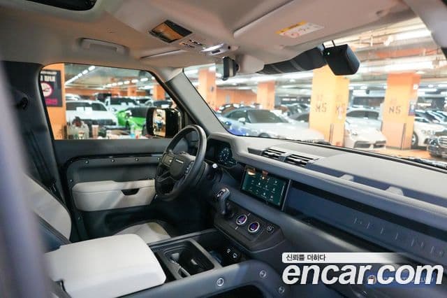 Land Rover Defender 2024 — Photo 4/19