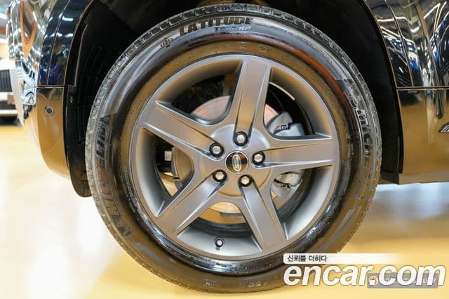 Land Rover Defender 2024 — Photo 3/19