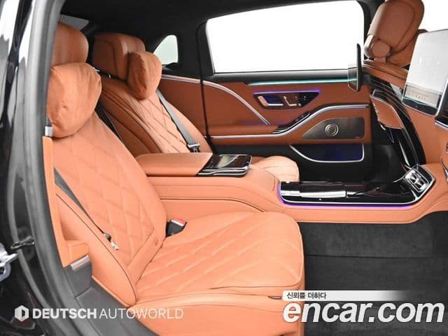 Mercedes-Benz S-Class 2023 — Photo 6/20