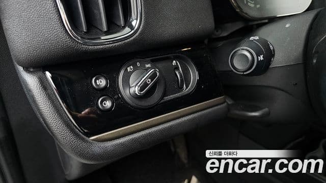Mini Cooper Countryman 2021 — Photo 13/34