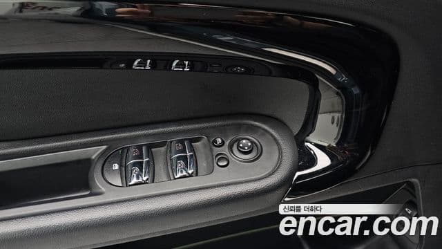 Mini Cooper Countryman 2021 — Photo 7/34