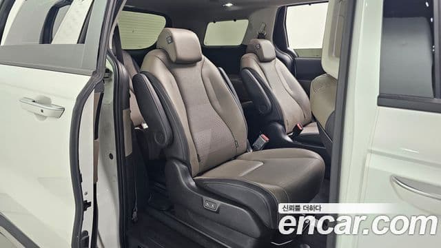 Kia Carnival 2024 — Фото 11/20