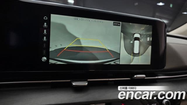 Kia Carnival 2021 — Фото 17/20