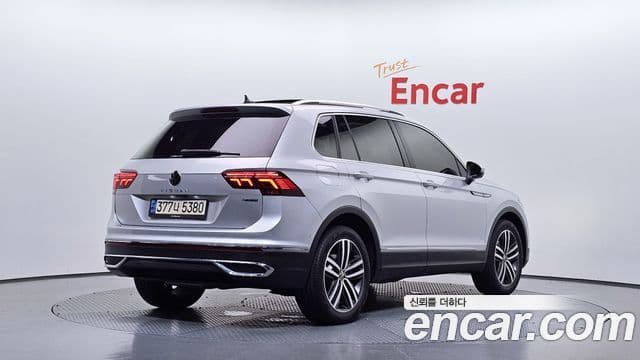 Volkswagen Tiguan 2021 — Şəkil 8/35
