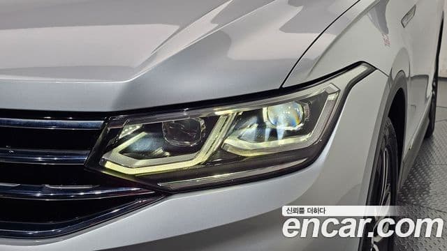 Volkswagen Tiguan 2021 — Şəkil 35/35