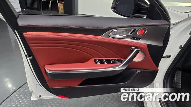 Kia Stinger Meister 2021 — Photo 10/31