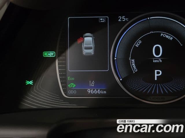 Lexus ES300h 2025 — ფოტო 14/18