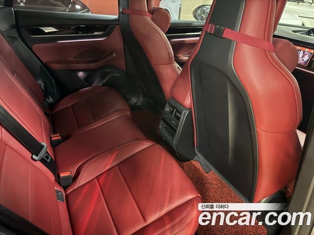 Porsche Macan EV 2025 — ფოტო 3/20