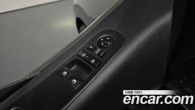 Hyundai Staria 2025 — Фото 15/20