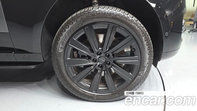 Land Rover Range Rover 2026 — Photo 19/35