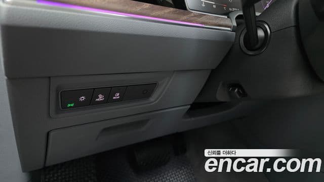 Volkswagen Touareg 2025 — Photo 34/35