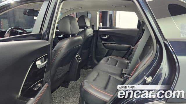 Kia Niro 2019 — Şəkil 1/31